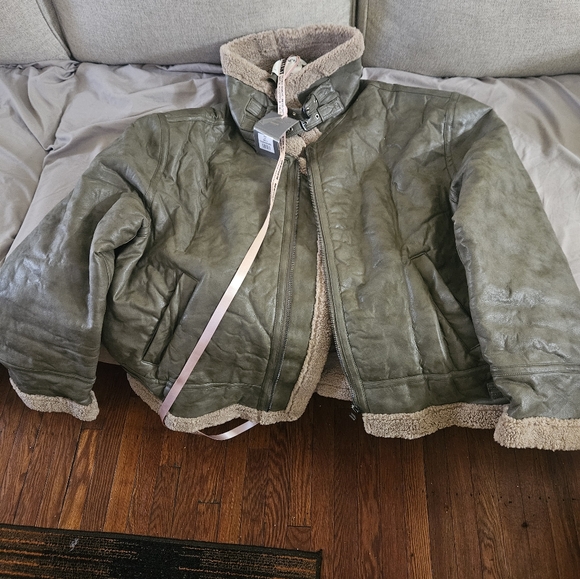 Jacket - Picture 6 of 6